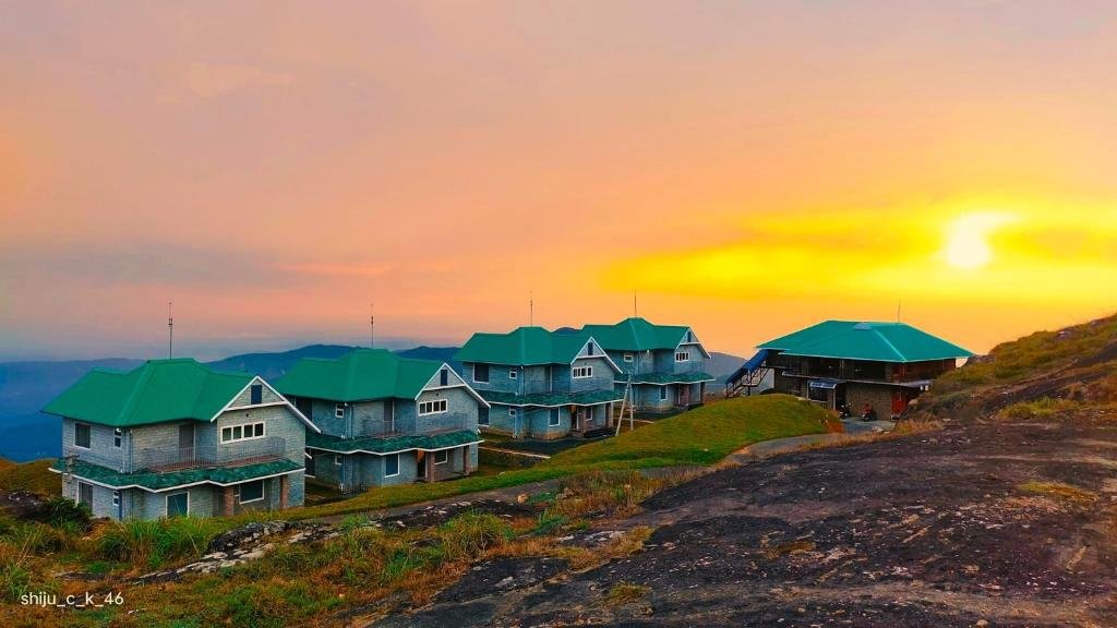 resorts in vagamon for corporate tours and day outing