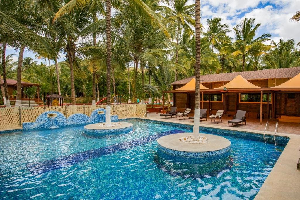 resorts in silent valley for corporate tours and day outing
