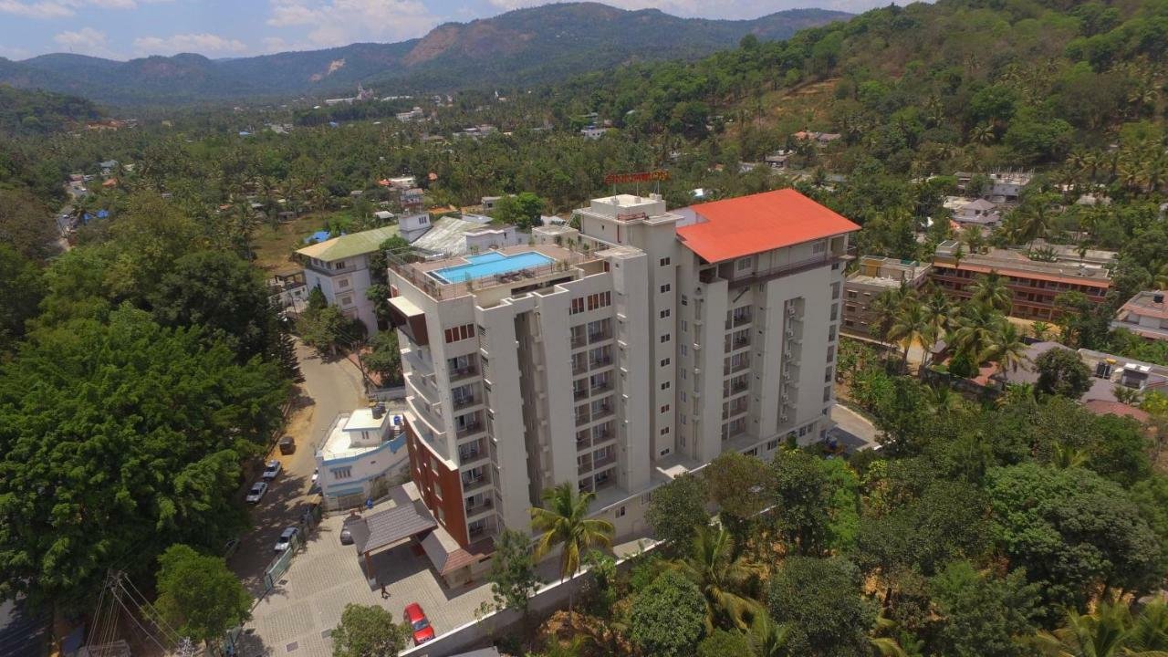 resorts in Thekkady for corporate tours and day outing
