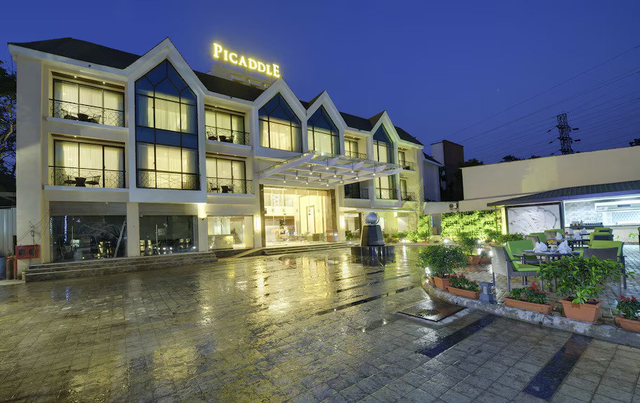 resorts in lonavala for corporate tours and day outing