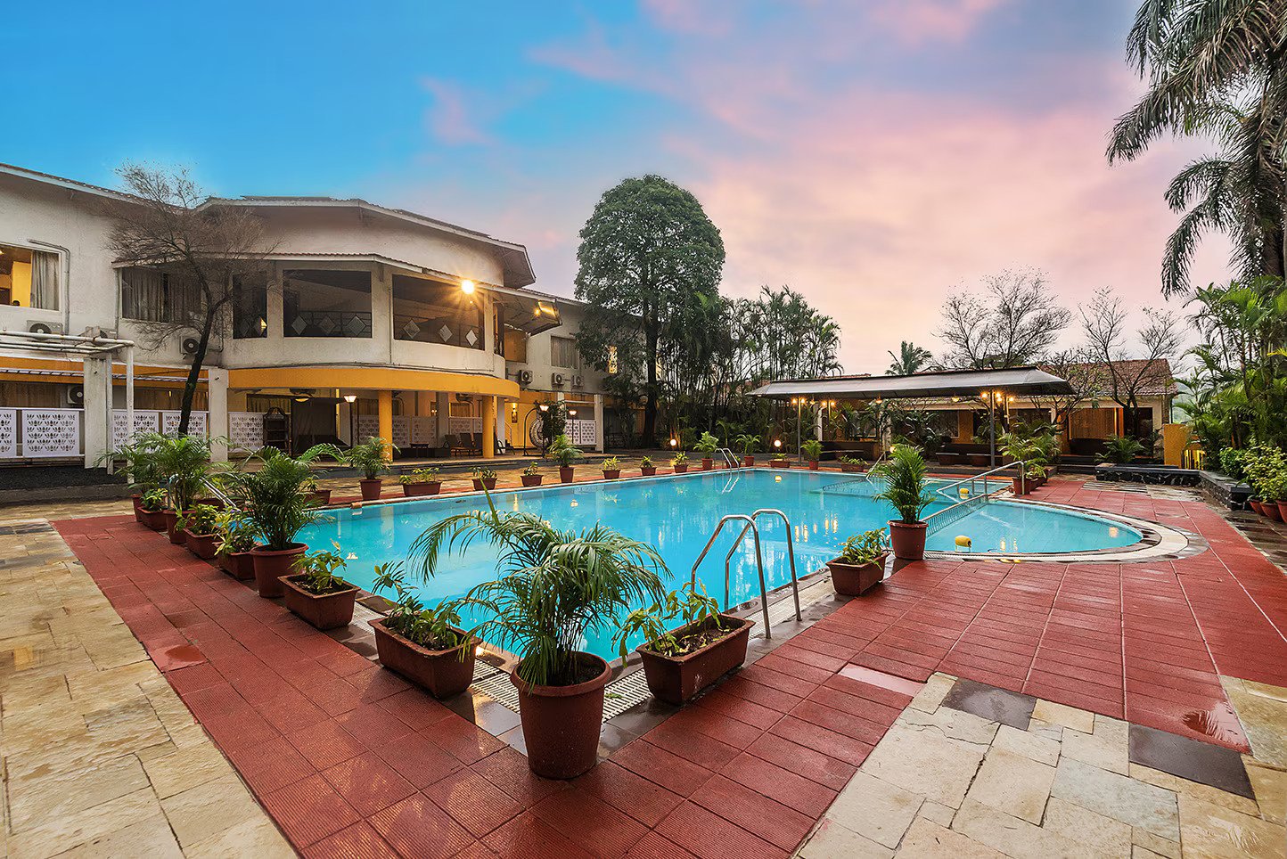 resorts in Igatpuri for corporate tour and day outing